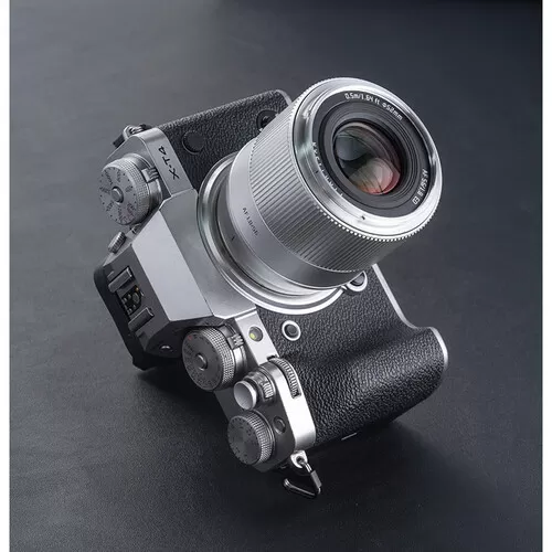 Ống kính TTArtisan 56mm F1.8 autofocus for Sony E, Fuji X, Nikon Z