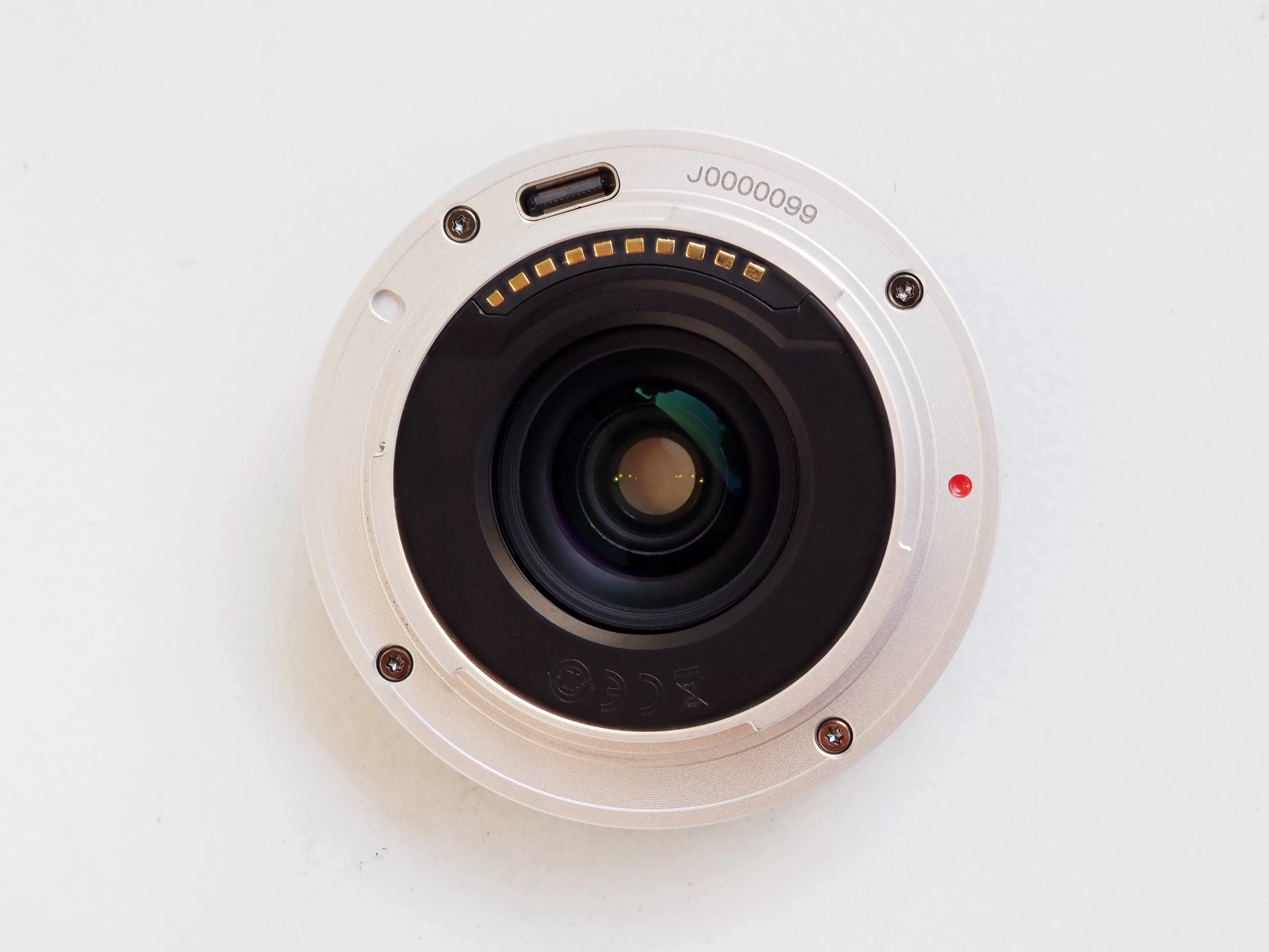 Lens TTArtisan 24mm F3.8 AF Pancake